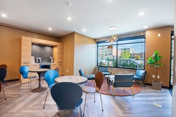Cyber lounge
